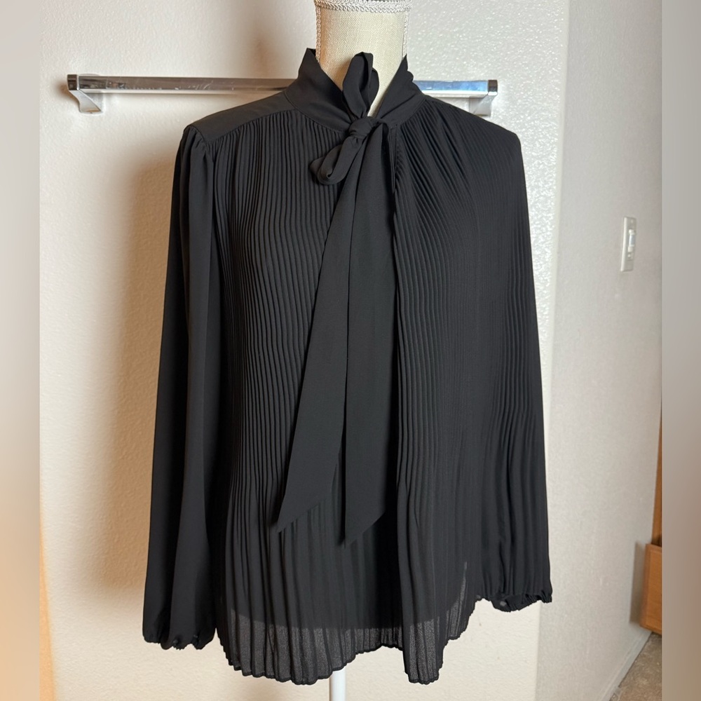 Nanette Lepore Black Pleated Tie-Neck Blouse
